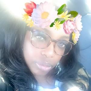 Meet your Posher, Caroline